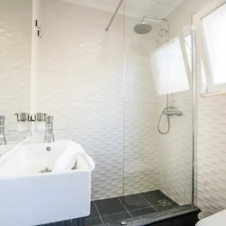 Guestready - Near Botanical Garden Of * Лиссабон